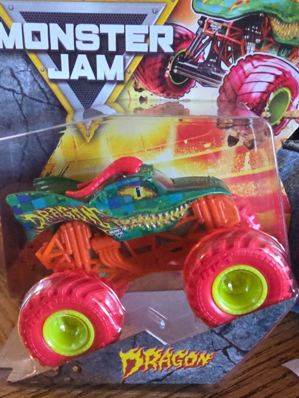 🧡💚 Series 45 Monster Jam Dragon Monster Truck Toy - Green & Pink